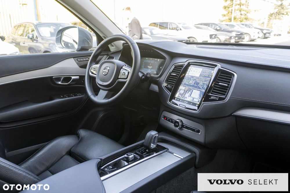 Volvo XC 90 - 21