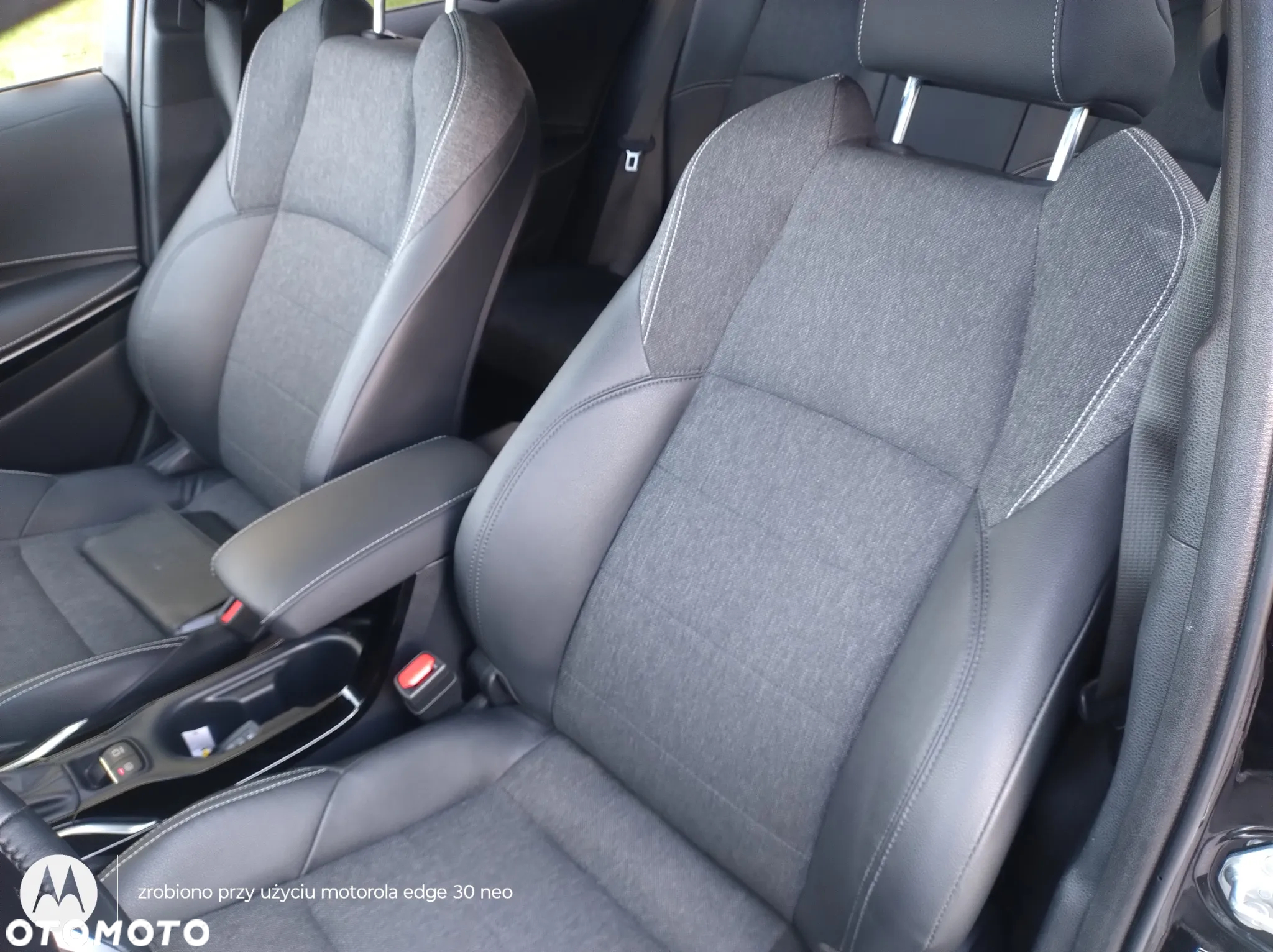 Toyota Corolla 2.0 Hybrid Style - 26