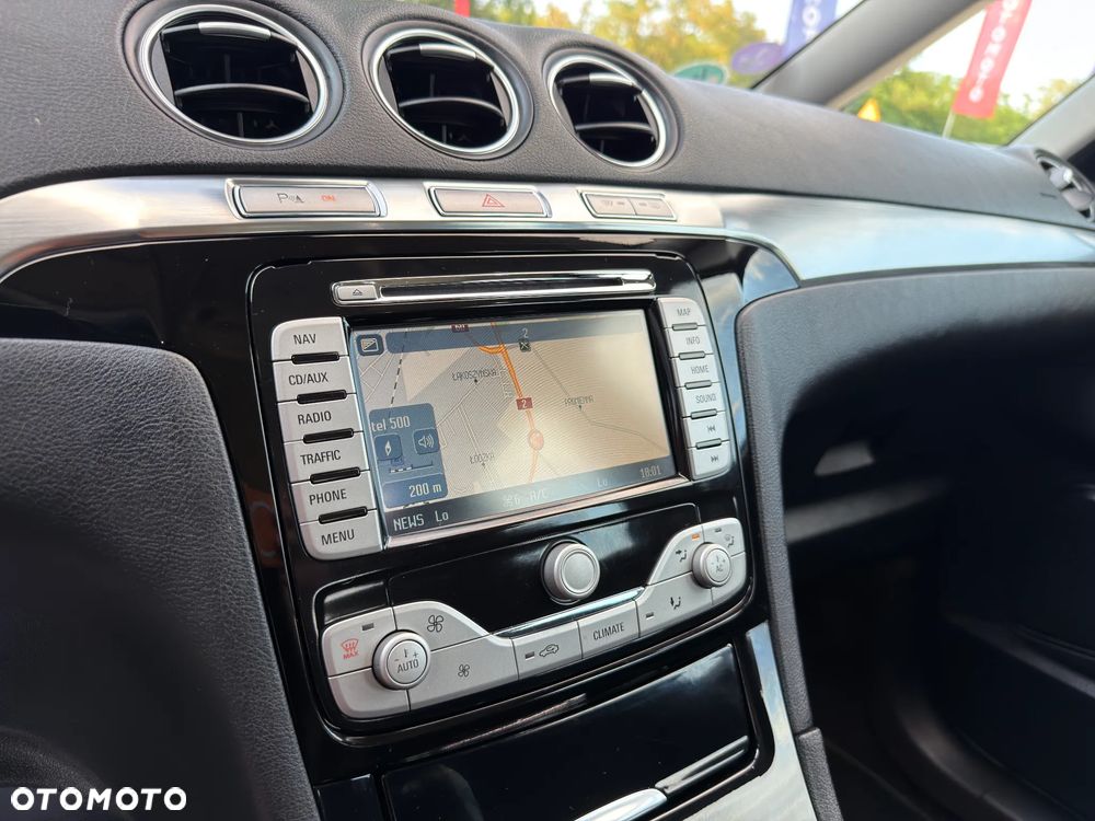 Ford S-Max 2.0 Titanium - 16