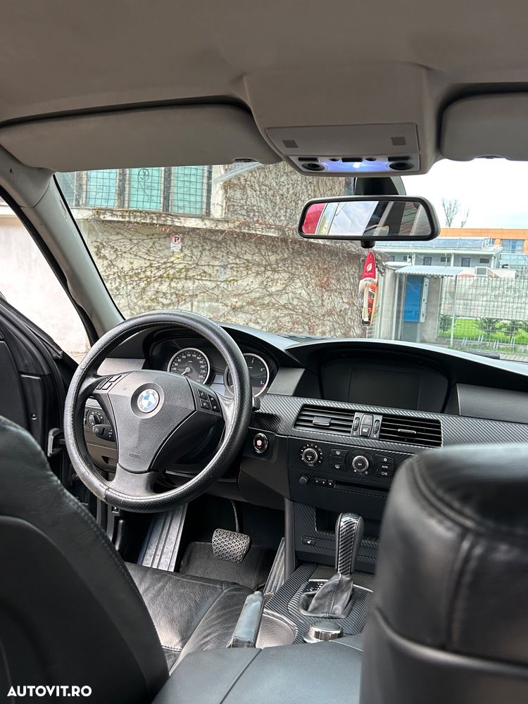 BMW Seria 5 520d Aut. - 11