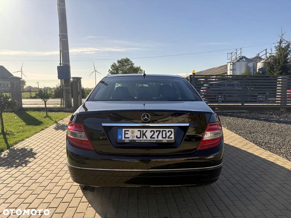 Mercedes-Benz C-Class 2009 photo 5