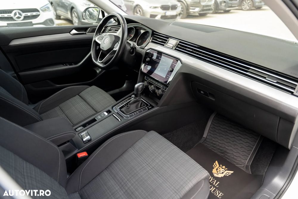 Volkswagen Passat 2.0 TDI DSG Comfortline - 8