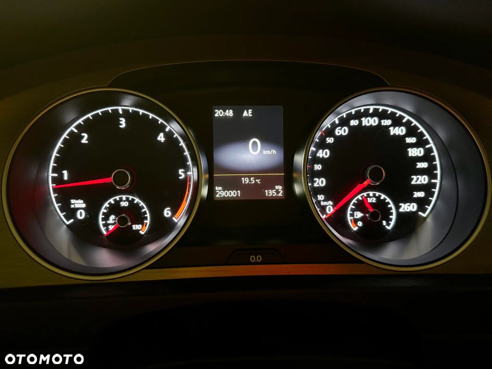 Volkswagen Golf - 14