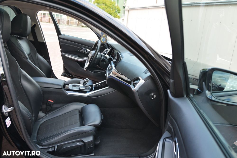 BMW Seria 3 320i AT - 17
