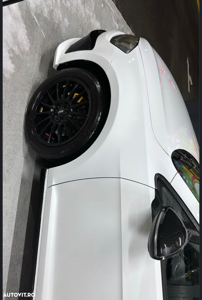 Volkswagen Golf 1.6 TDI BlueMotion Technology Comfortline - 3