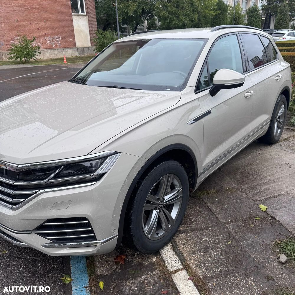 Volkswagen Touareg V6 TSI 4MOTION Elegance - 3