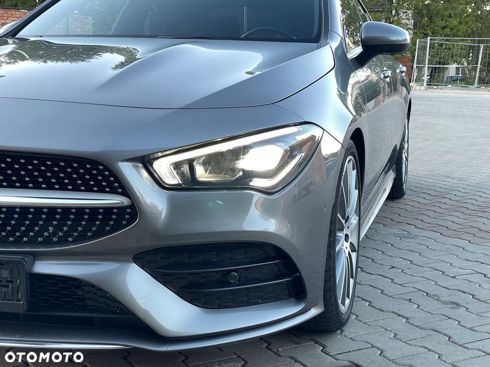 Mercedes-Benz CLA 180 AMG Line 7G-DCT - 30