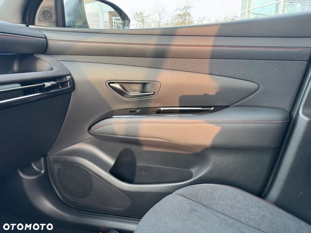 Hyundai Tucson 1.6 T-GDi HEV N-Line 2WD - 19