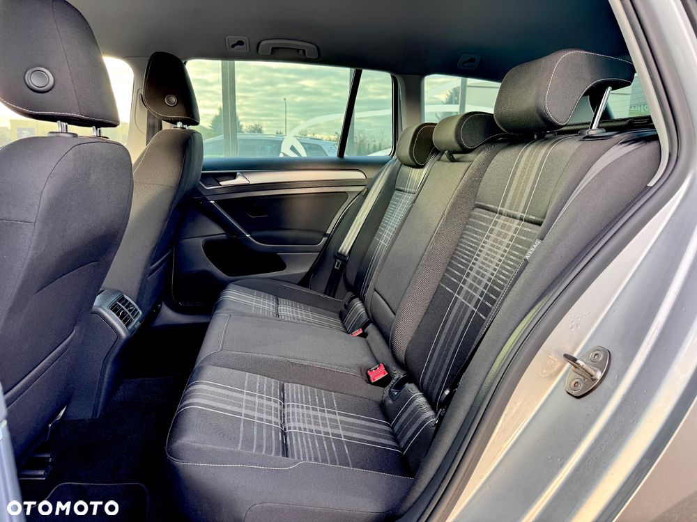 Volkswagen Golf 1.6 BlueTDI Comfortline - 21