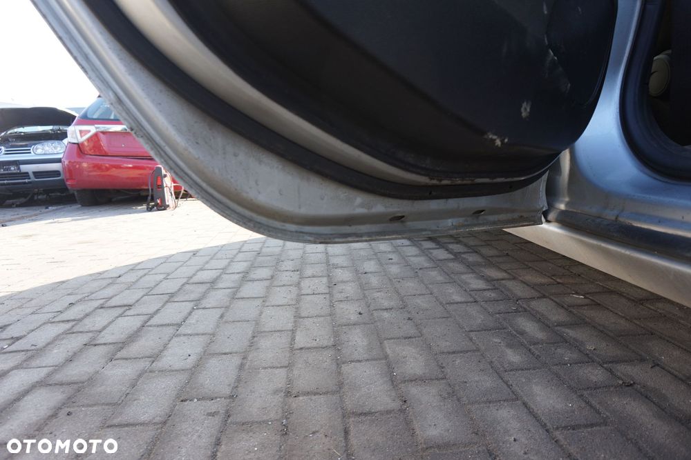 DRZWI TYLNE LEWE ASTRA IV J KOMBI Z176  SREBRNY OPEL 2009-2015 - 12