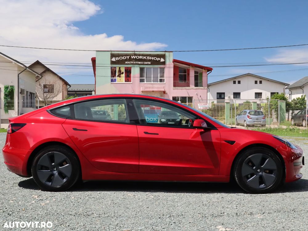 Tesla Model 3 Standard Reichweite Plus Hinterradantrieb - 2