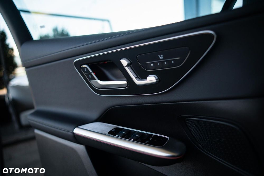 Mercedes-Benz GLC - 15