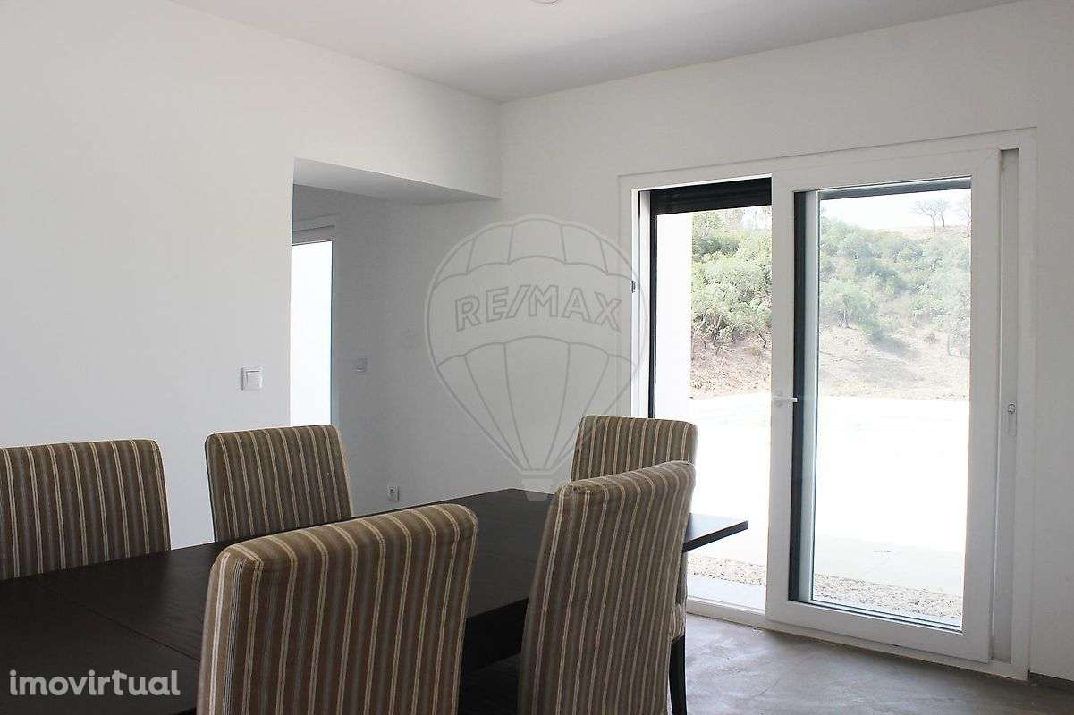 Moradia T2 para arrendamento - Grande imagem: 5/14
