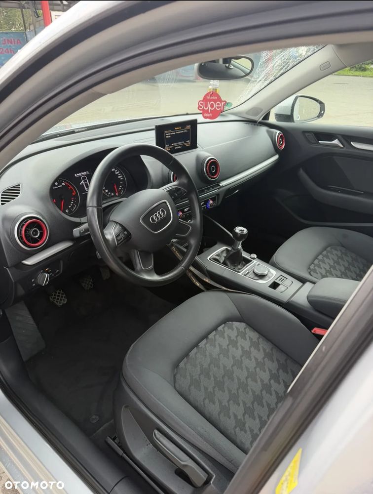 Audi A3 Sportback - 11