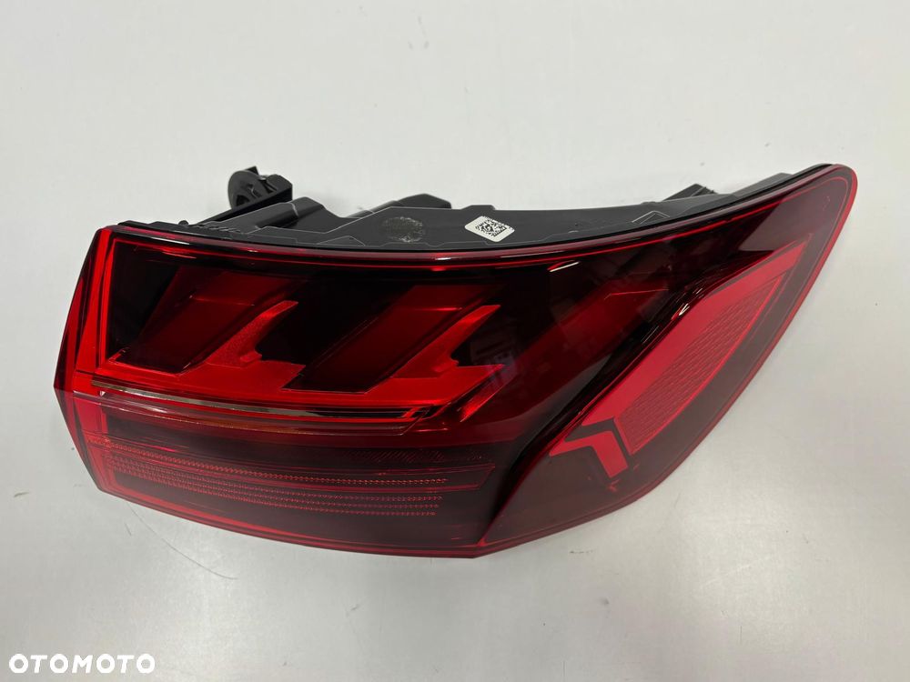 Audi A4 8W9 Lift Kombi Lampa Prawa Tył Tylna 8W9945092 AA - 3