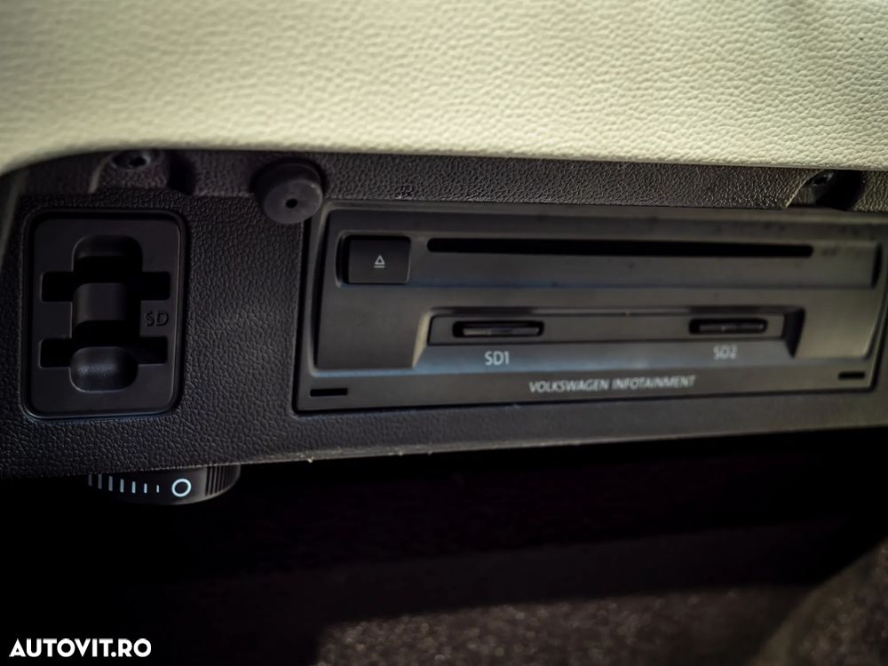 Volkswagen Passat - 17