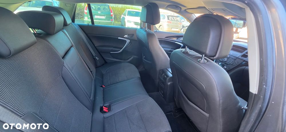 Opel Insignia 1.8 Sport - 8