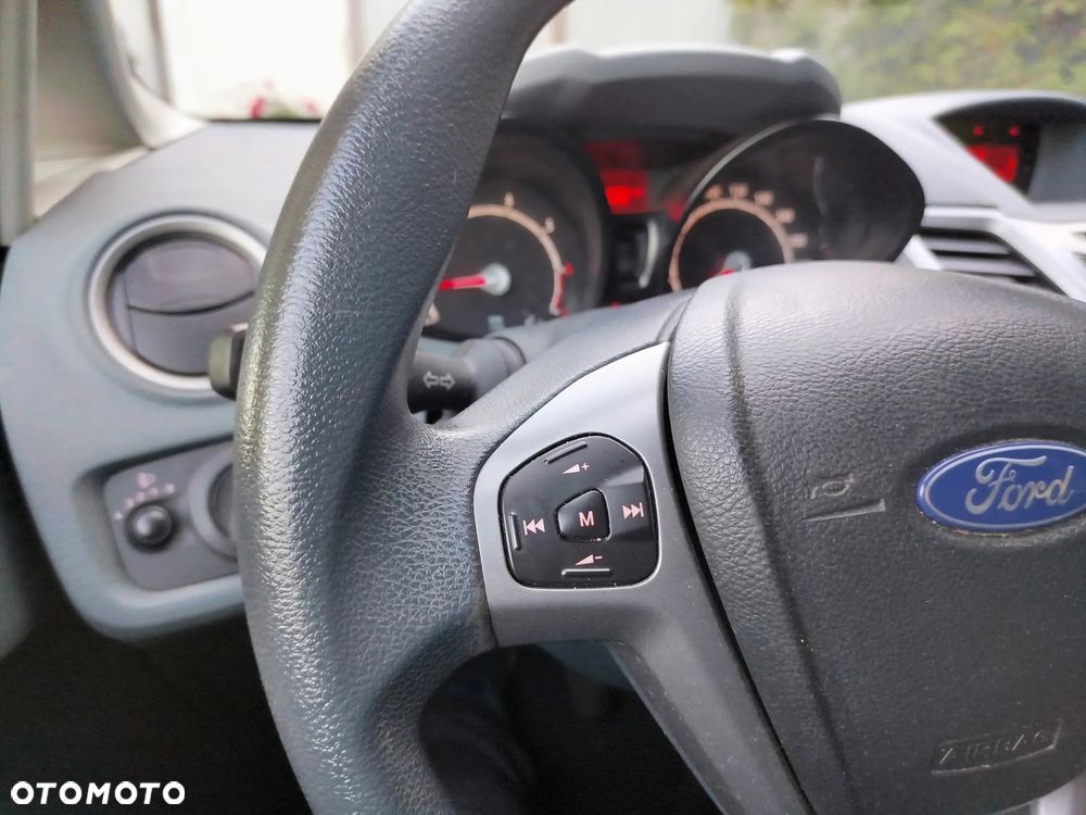 Ford Fiesta - 21