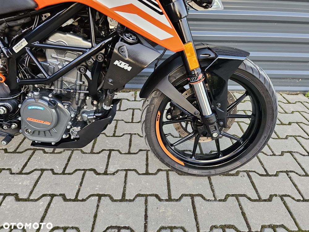 KTM Duke 125 - 11
