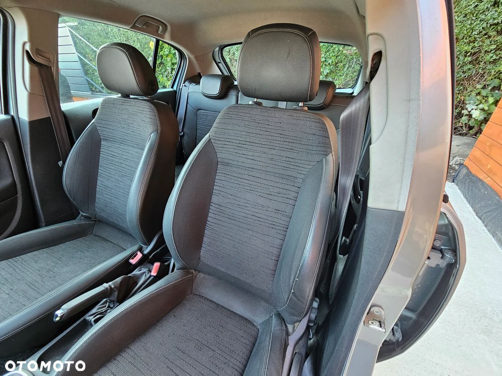 FOTELE PRZEDNIE KANAPA OPARCIE TYŁ PÓŁSKÓRA OPEL CORSA D 5 DRZWI EUROPA - 1