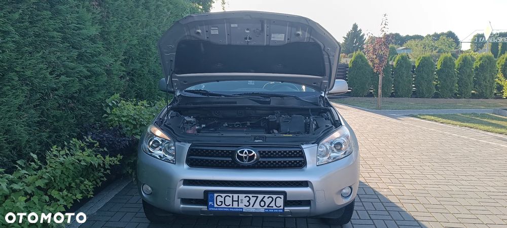 Toyota RAV4 2.0 VVT-i Sol - 9