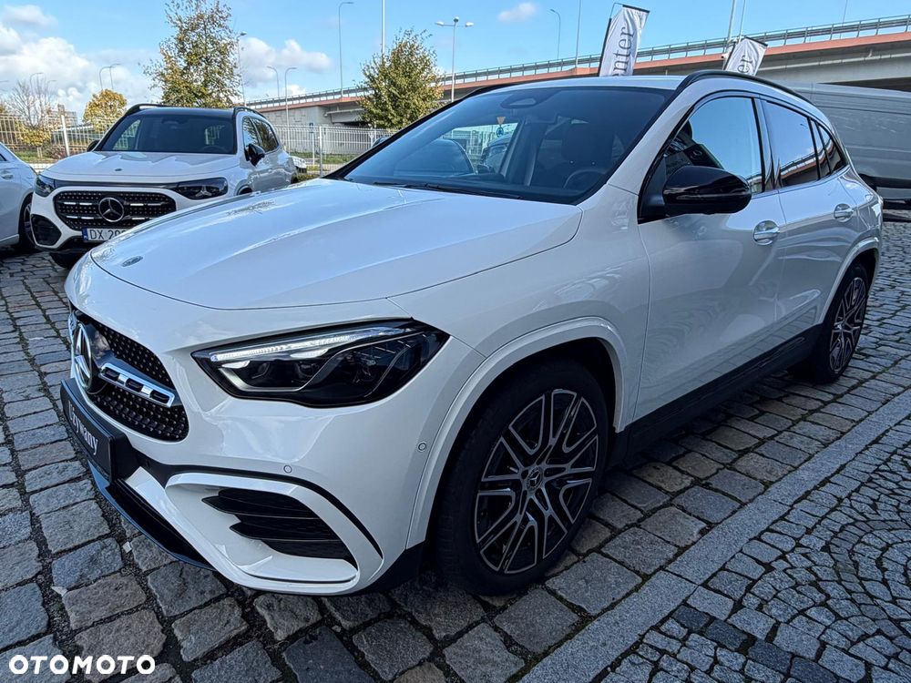 Mercedes-Benz GLA 200 AMG Line - 3