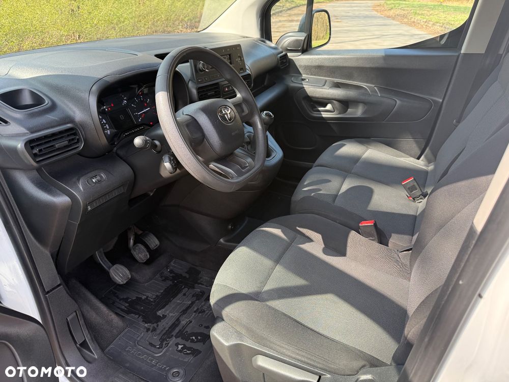 Toyota PROACE CITY - 32