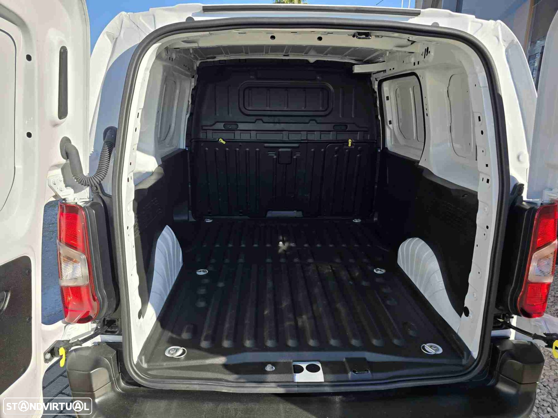 Opel Combo Cargo 1.5 CDTi - 11