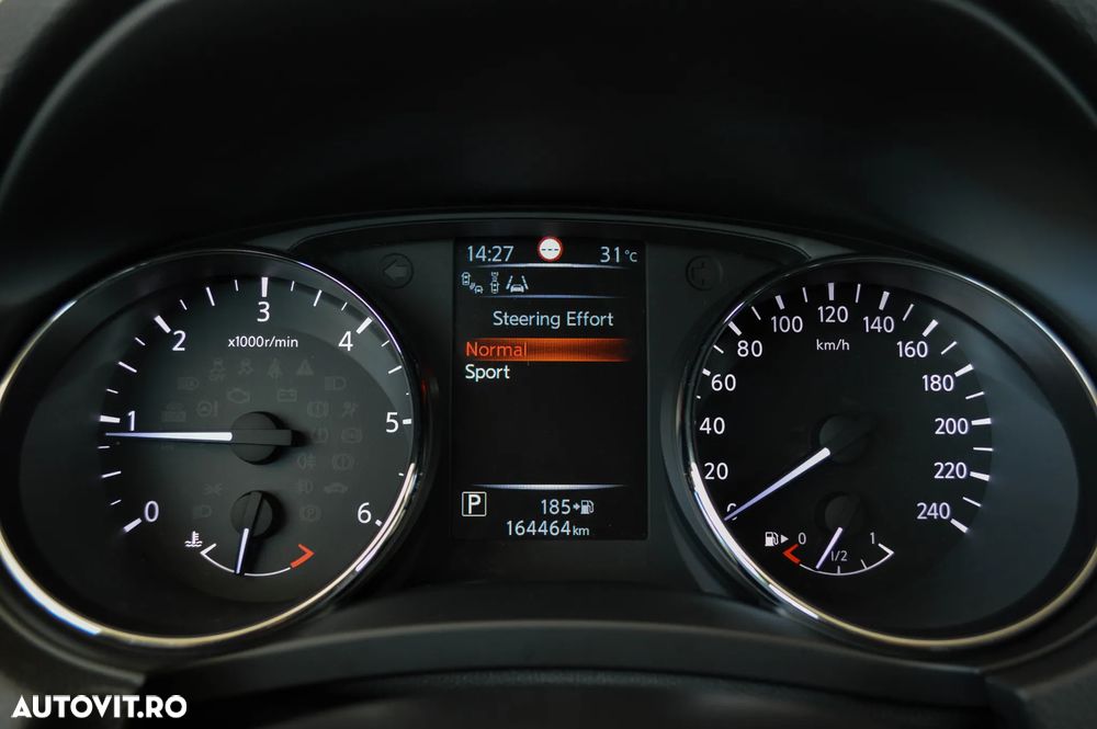 Nissan Qashqai 1.6 DCI Xtronic TEKNA - 23