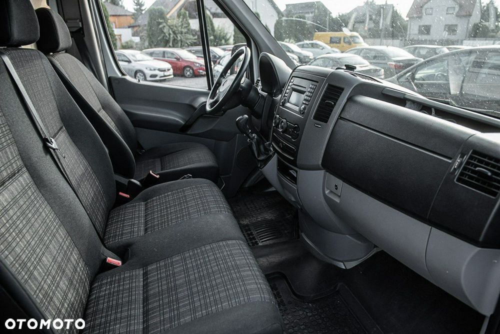 Mercedes-Benz Sprinter - 19