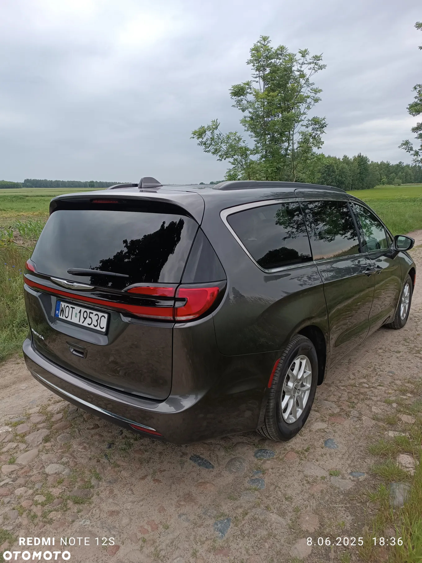 Chrysler Pacifica - 9