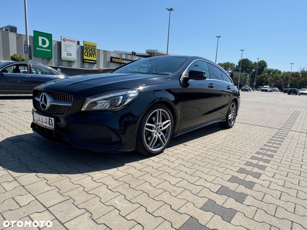 Mercedes-Benz CLA 180 7G-DCT - 3