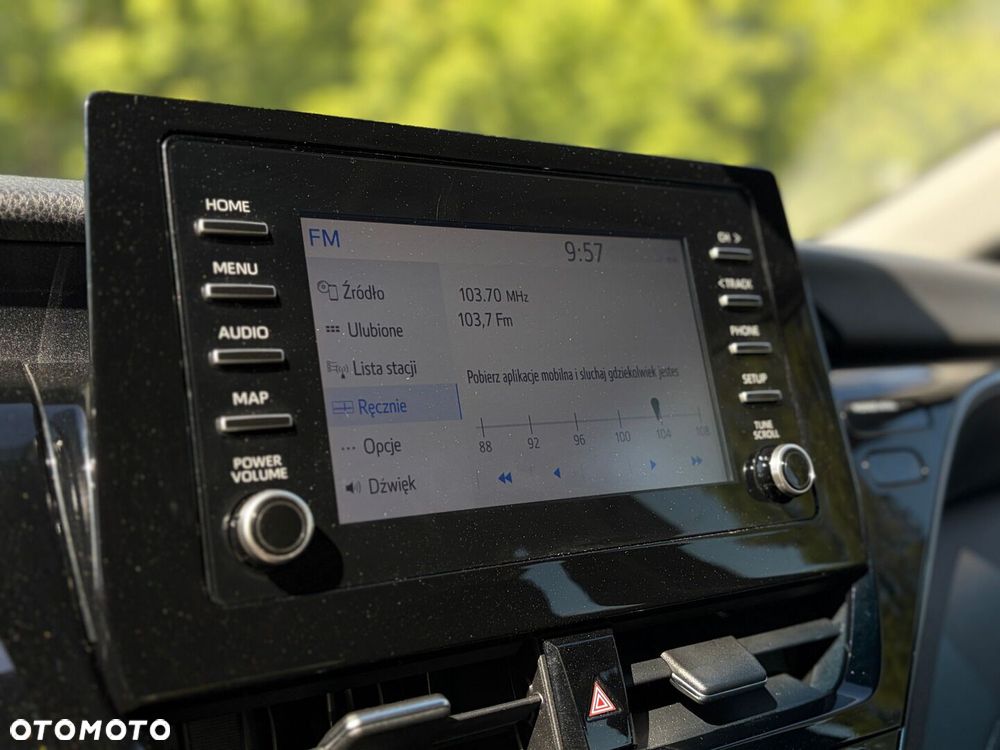 Toyota Camry 2.5 Hybrid Comfort CVT - 25