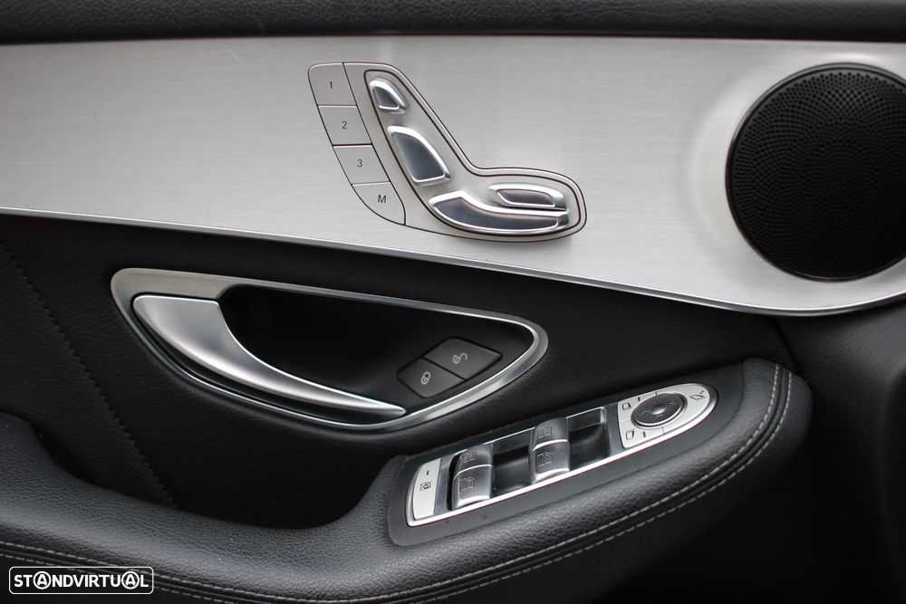 Mercedes-Benz GLC 220 d 4Matic 9G-TRONIC AMG Line - 12