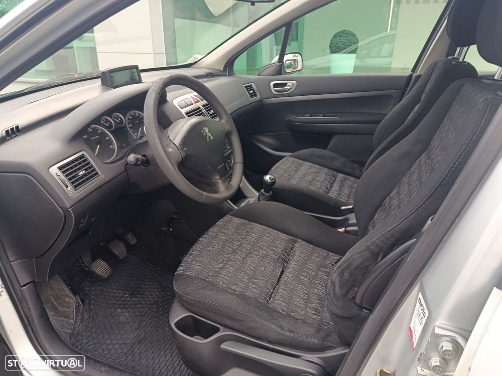 Peugeot 307 1.4 HDi Navtech - 6