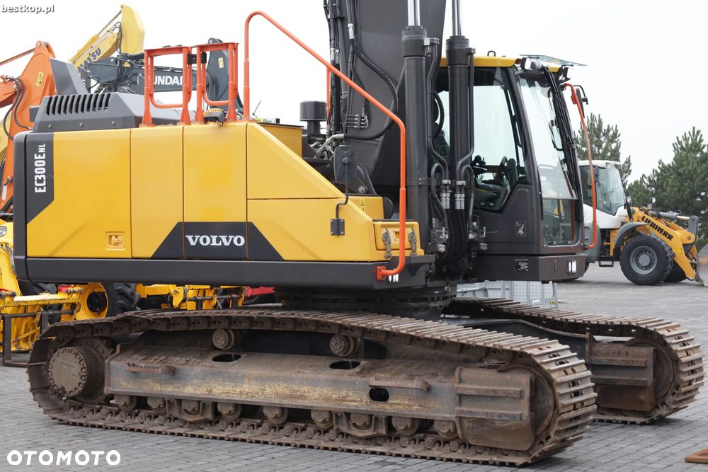 Volvo EC300E NL - 13