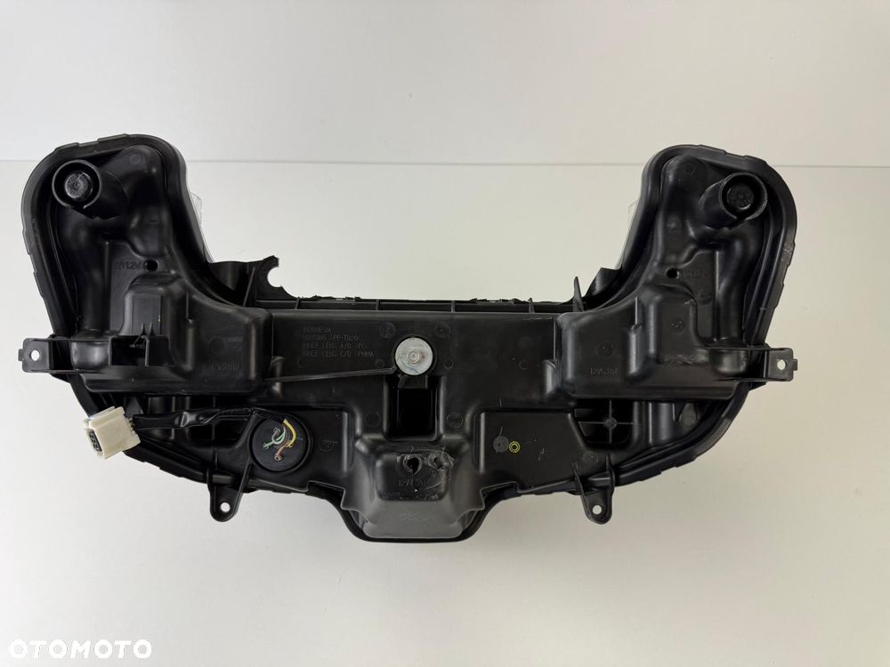 Przednia lampa reflektor Yamaha X-Max 125 2023+ - 9