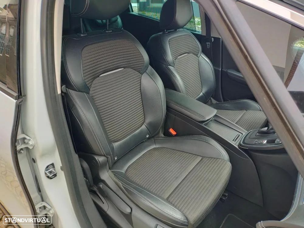 Renault Grand Scénic 1.5 dCi Bose Edition EDC SS - 40