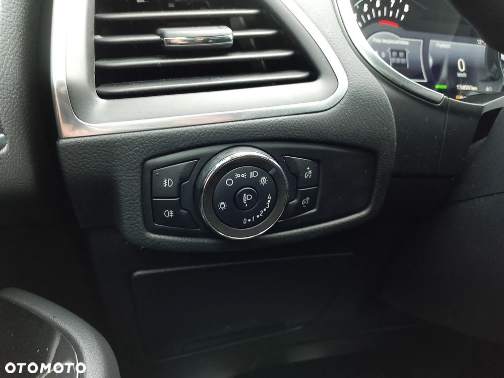 Ford S-Max 2.5 Duratec FHEV TITANIUM - 21