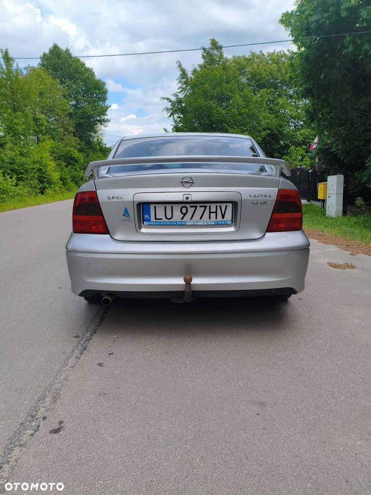 Opel Vectra - 4