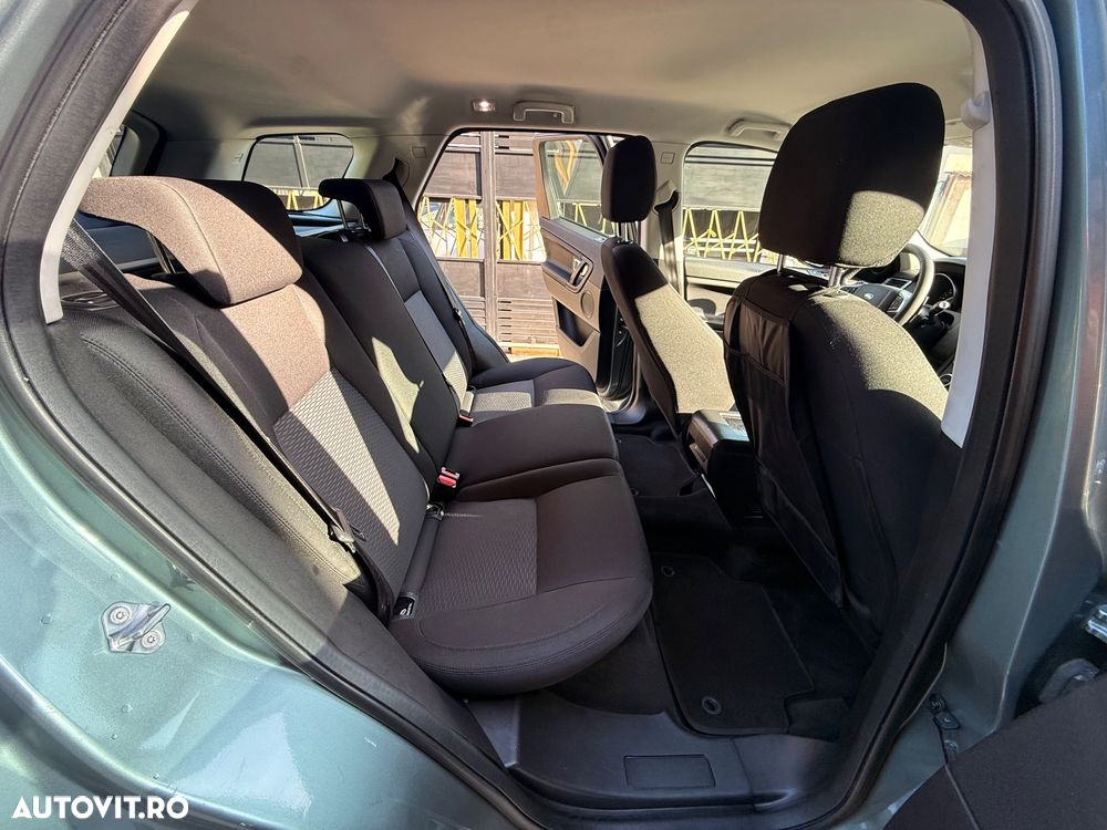 Land Rover Discovery Sport 2.0 l SD4 HSE Aut. - 4