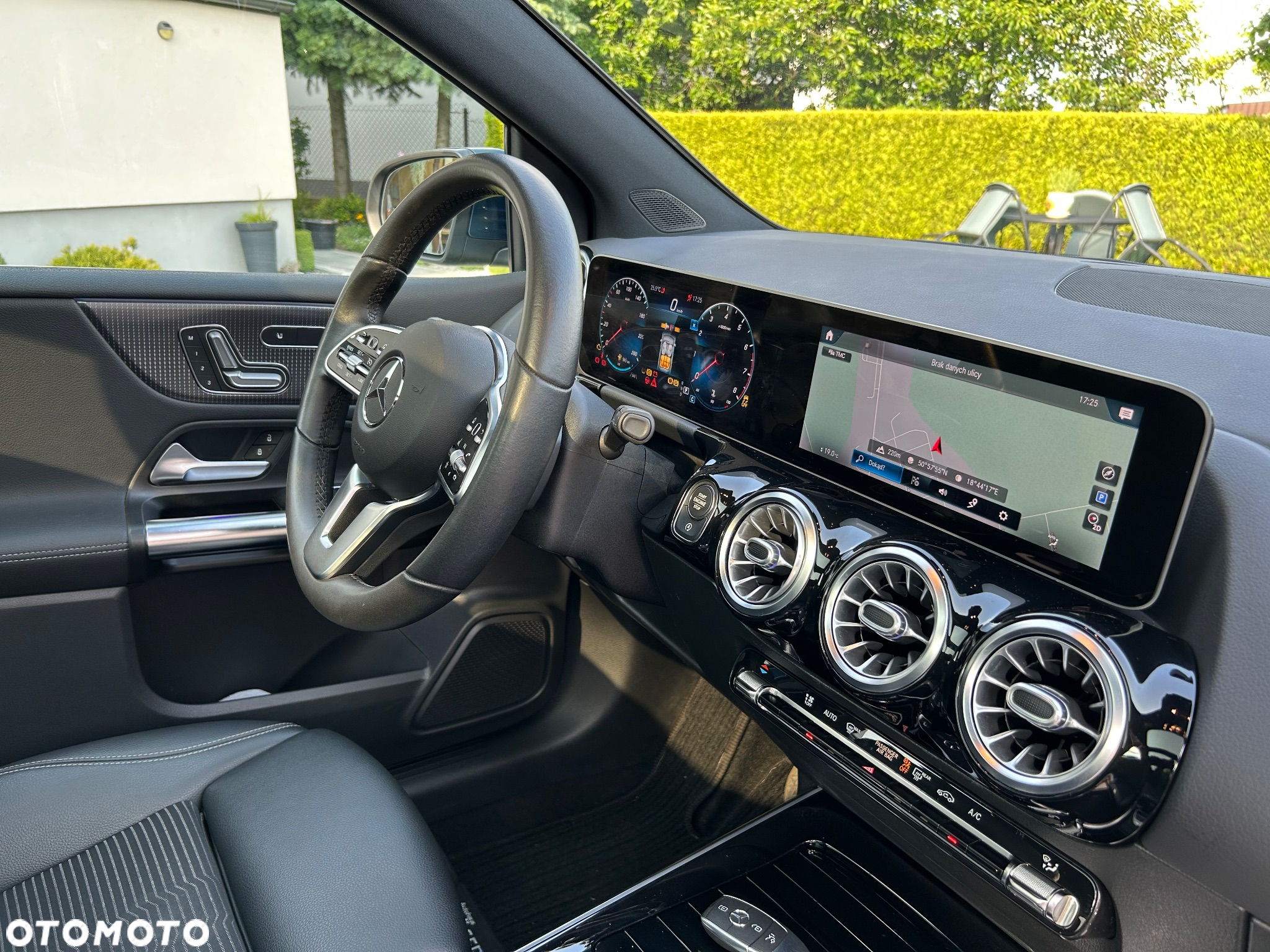 Mercedes-Benz Klasa B 200 Style 7G-DCT - 37