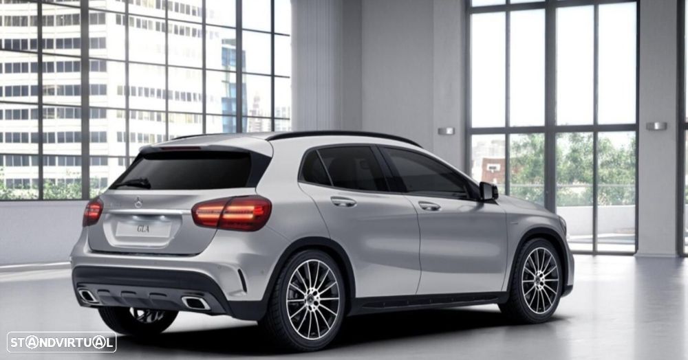 Mercedes-Benz GLA 180 UrbanStyle Edition — fotografia 8