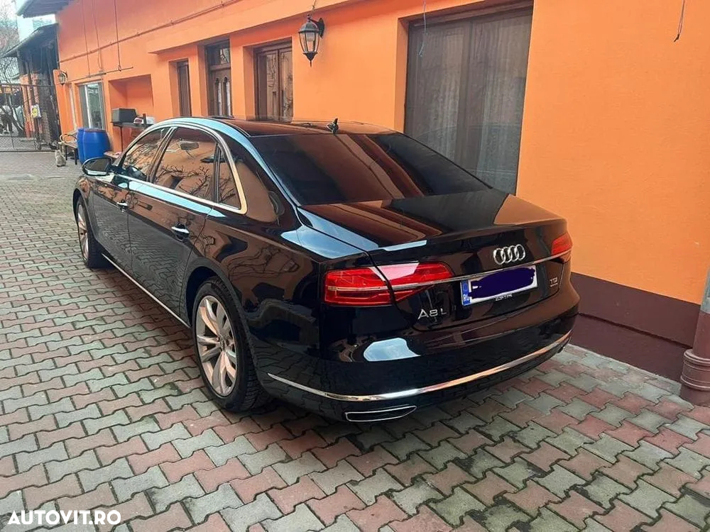 Audi A8 - 3