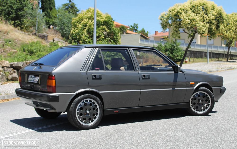 Lancia Delta 1.6 HF Turbo - 10