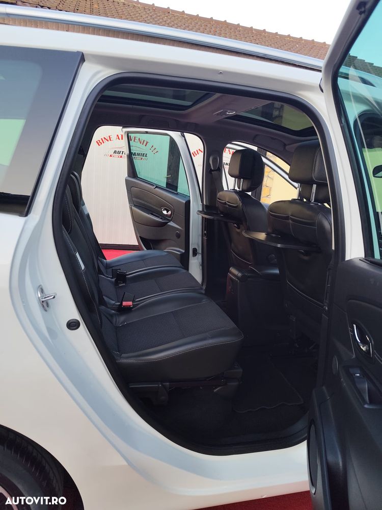 Renault Grand Scenic - 9