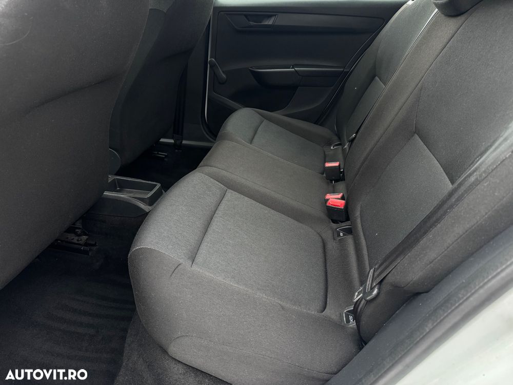 Skoda Fabia 1.0 MPI Active - 12