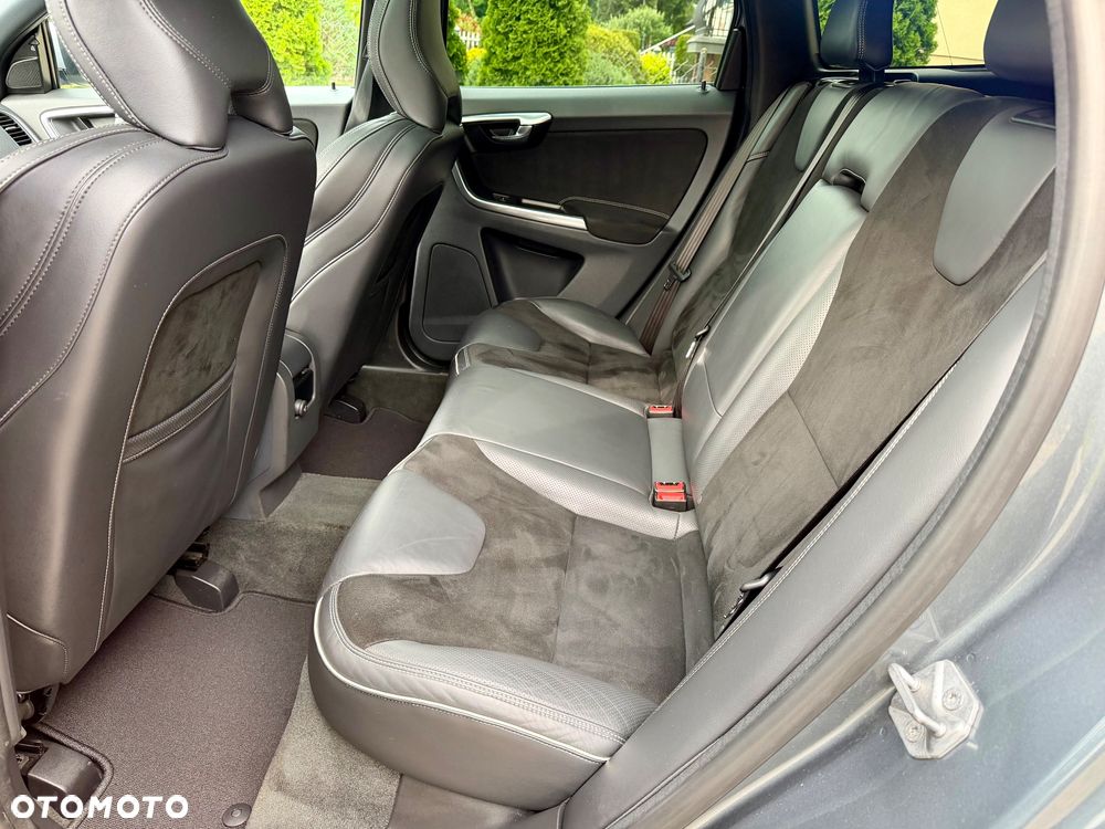 Volvo XC 60 D4 Geartronic Summum - 15