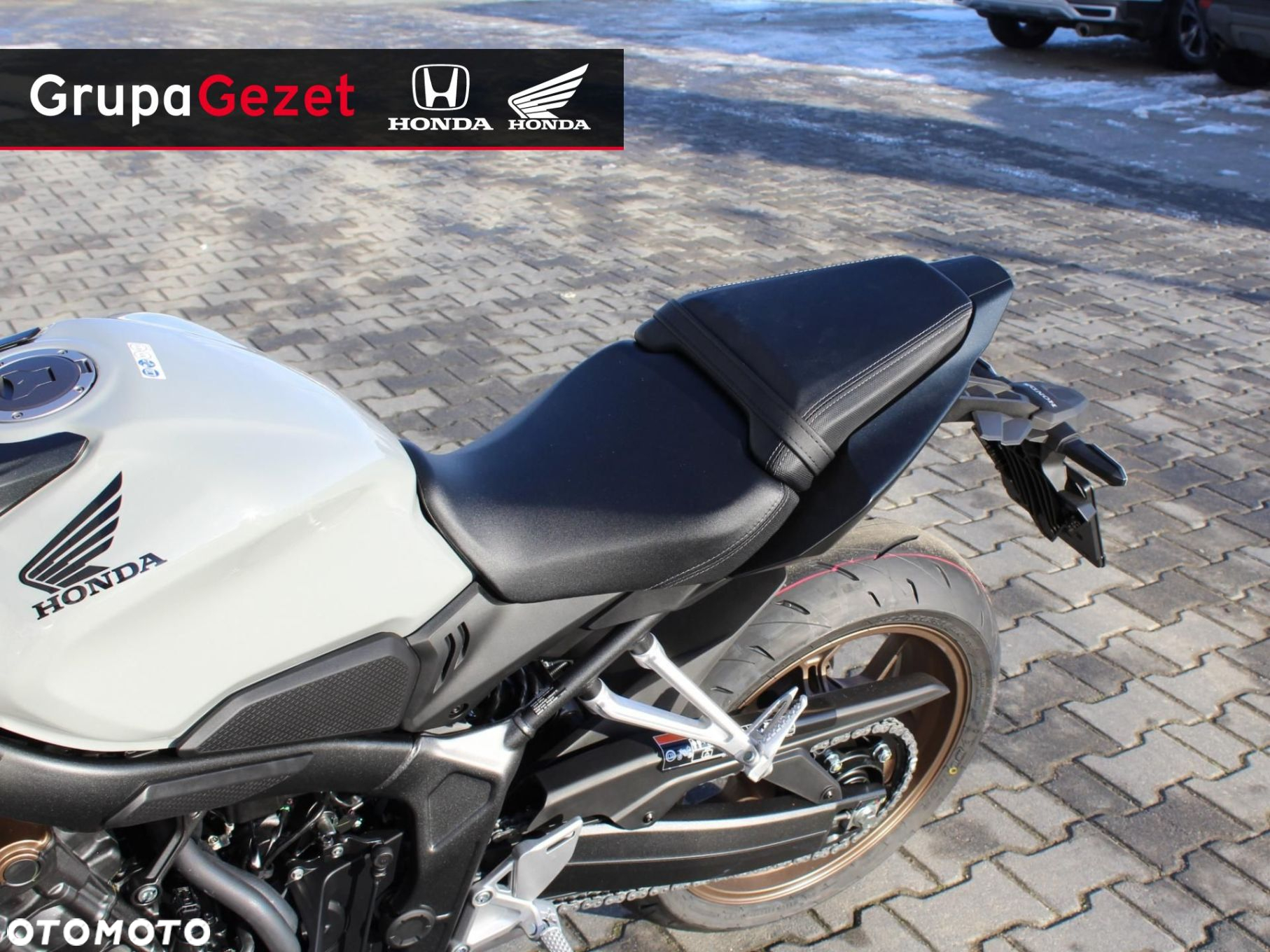 Honda CB - 8