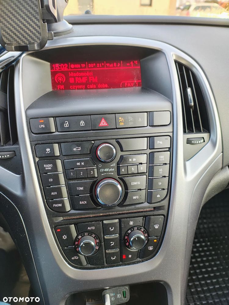 Opel Astra 1.4 T EU6 - 12